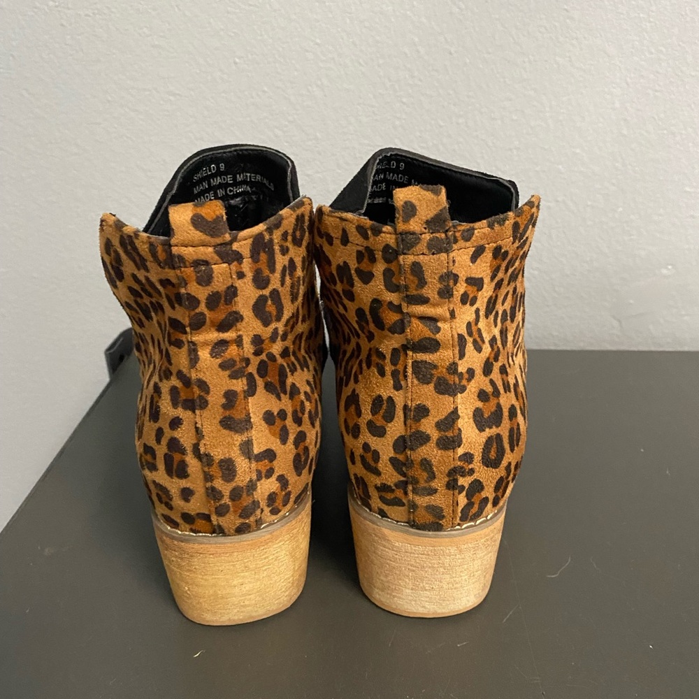 Black/Animal Print Bootiea
